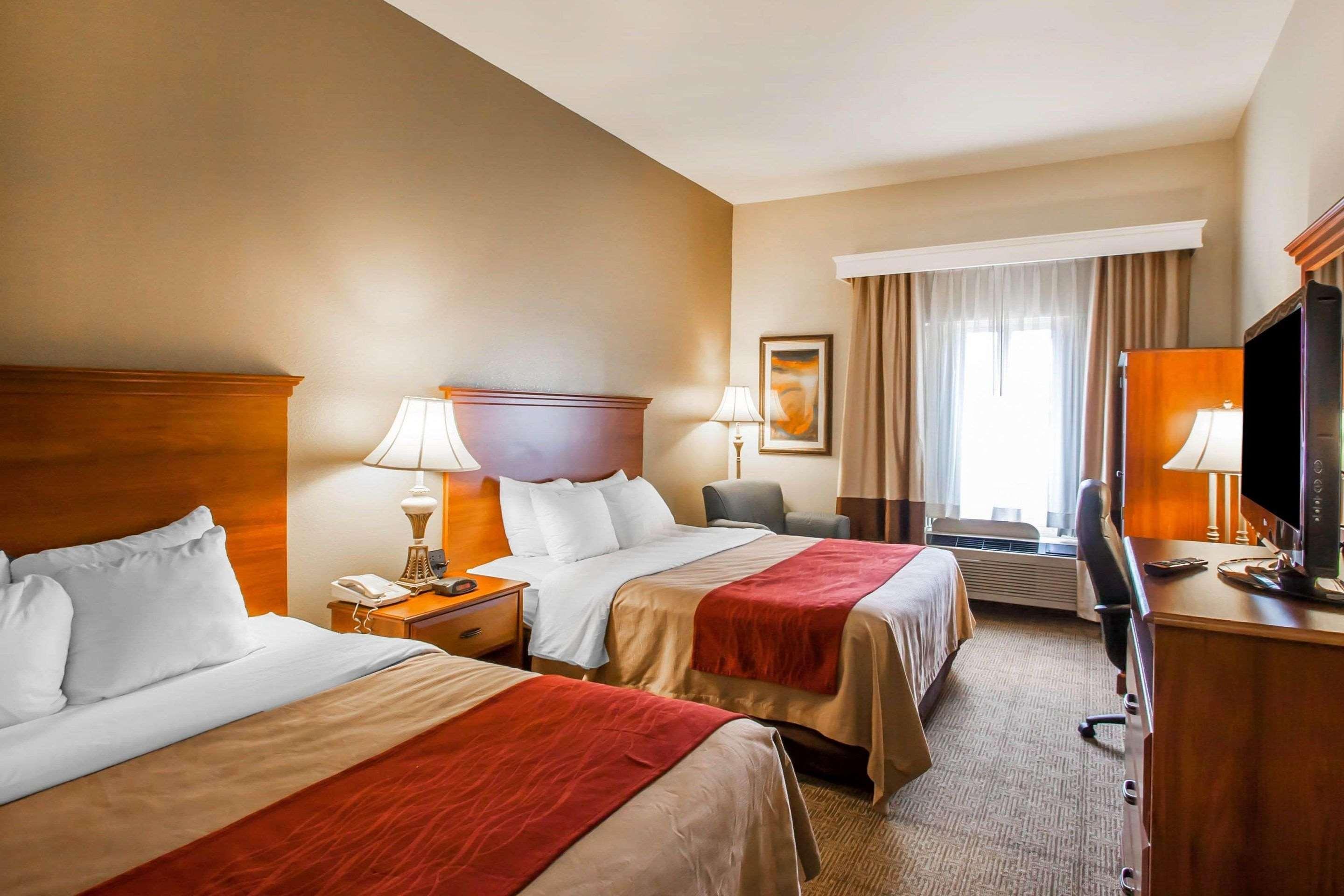 Quality Inn & Suites Germantown North Ngoại thất bức ảnh