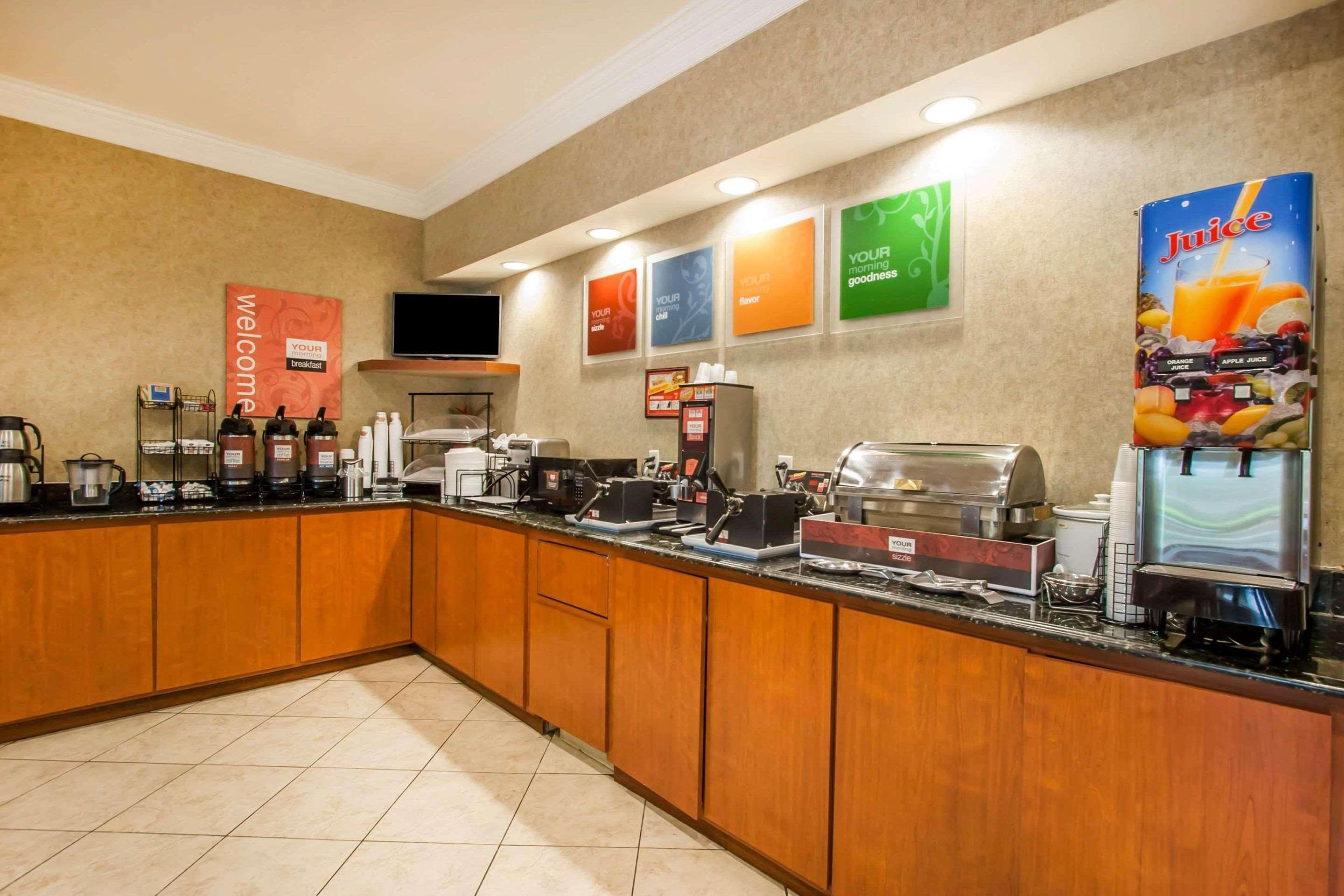 Quality Inn & Suites Germantown North Ngoại thất bức ảnh